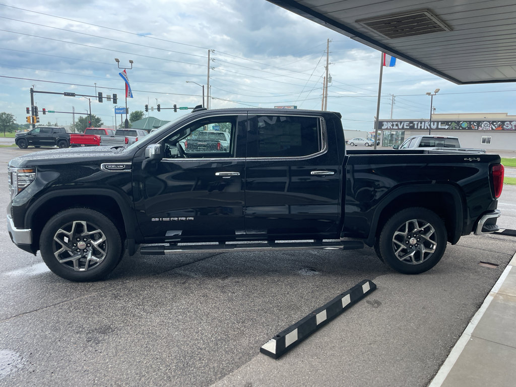 New 2026 GMC Sierra 1500 SLT w/ SLT Premium Package image 6