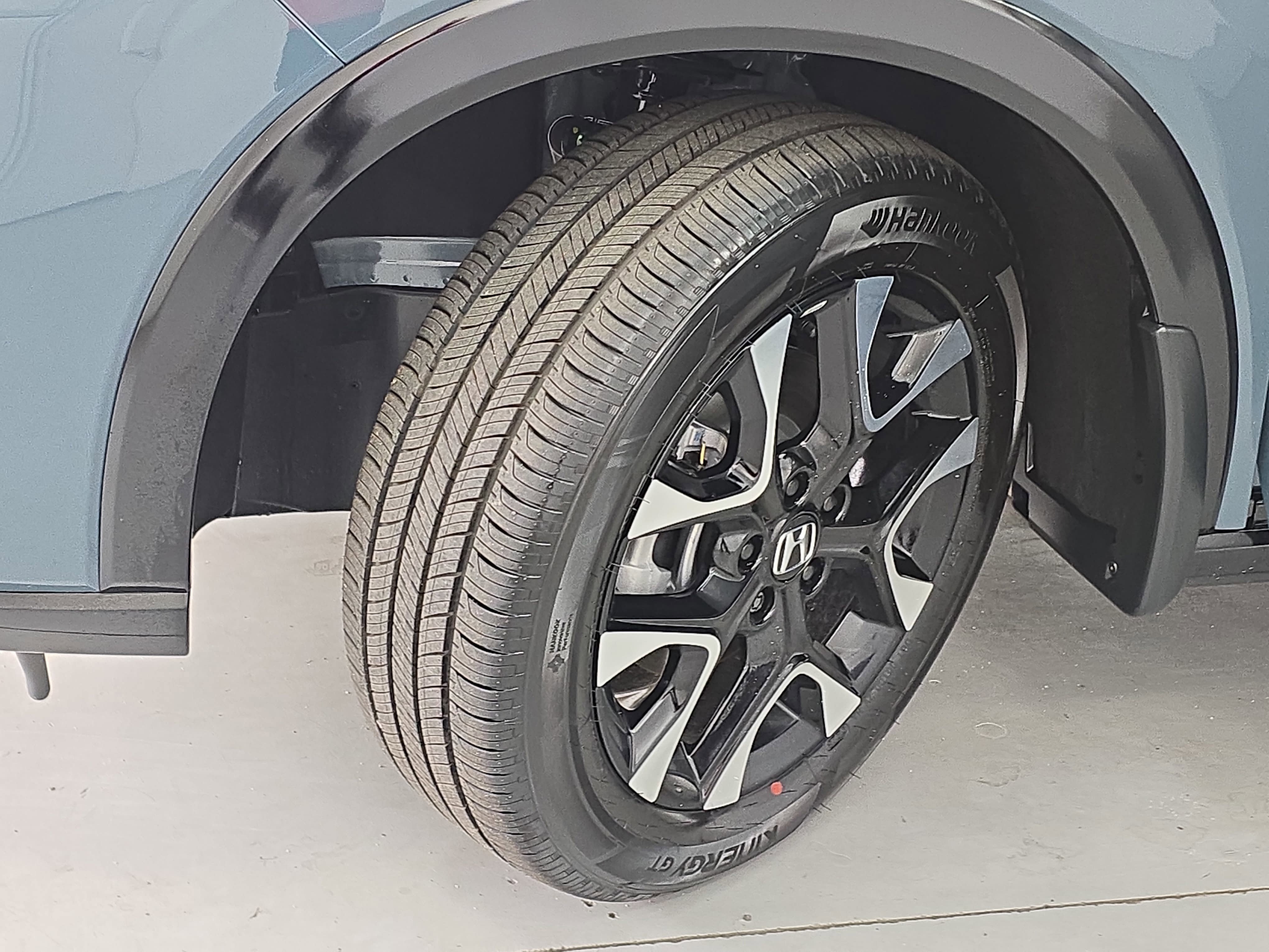 New 2026 Honda HR-V EX-L image 32