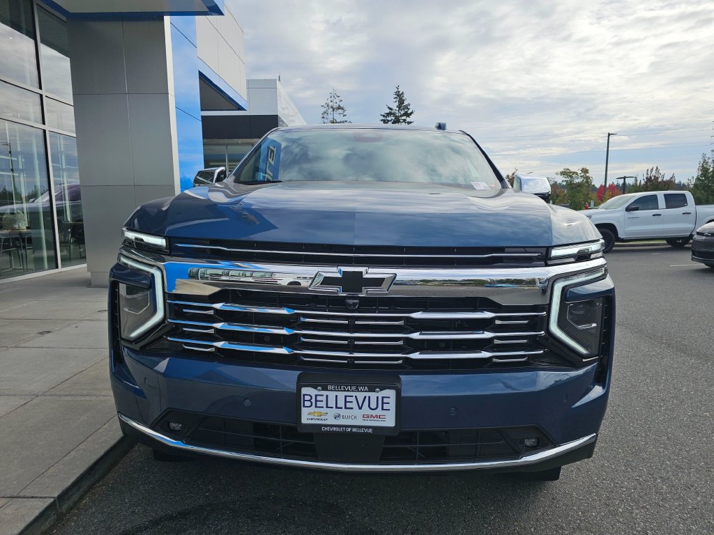 New 2026 Chevrolet Suburban Premier AWD/4WD image 2