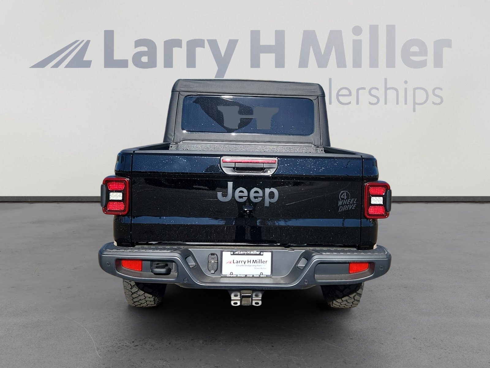 New 2025 Jeep Gladiator Willys AWD/4WD image 5