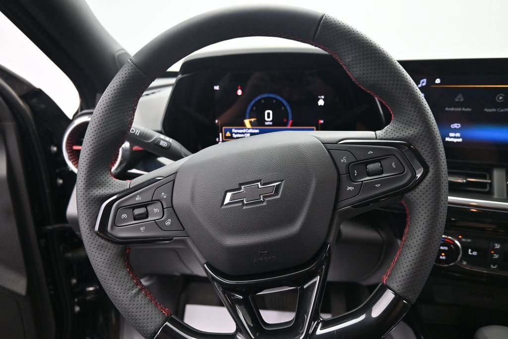 Used 2025 Chevrolet Trax RS w/ Driver Confidence Package FWD image 20