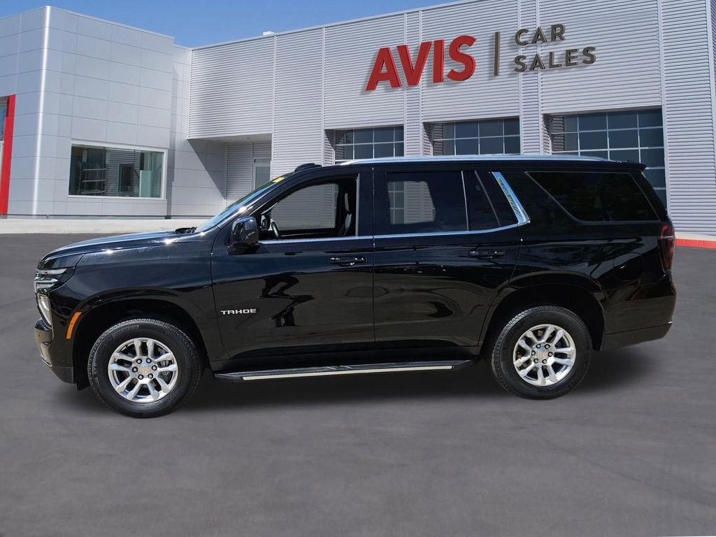 Used 2025 Chevrolet Tahoe LT AWD/4WD image 2