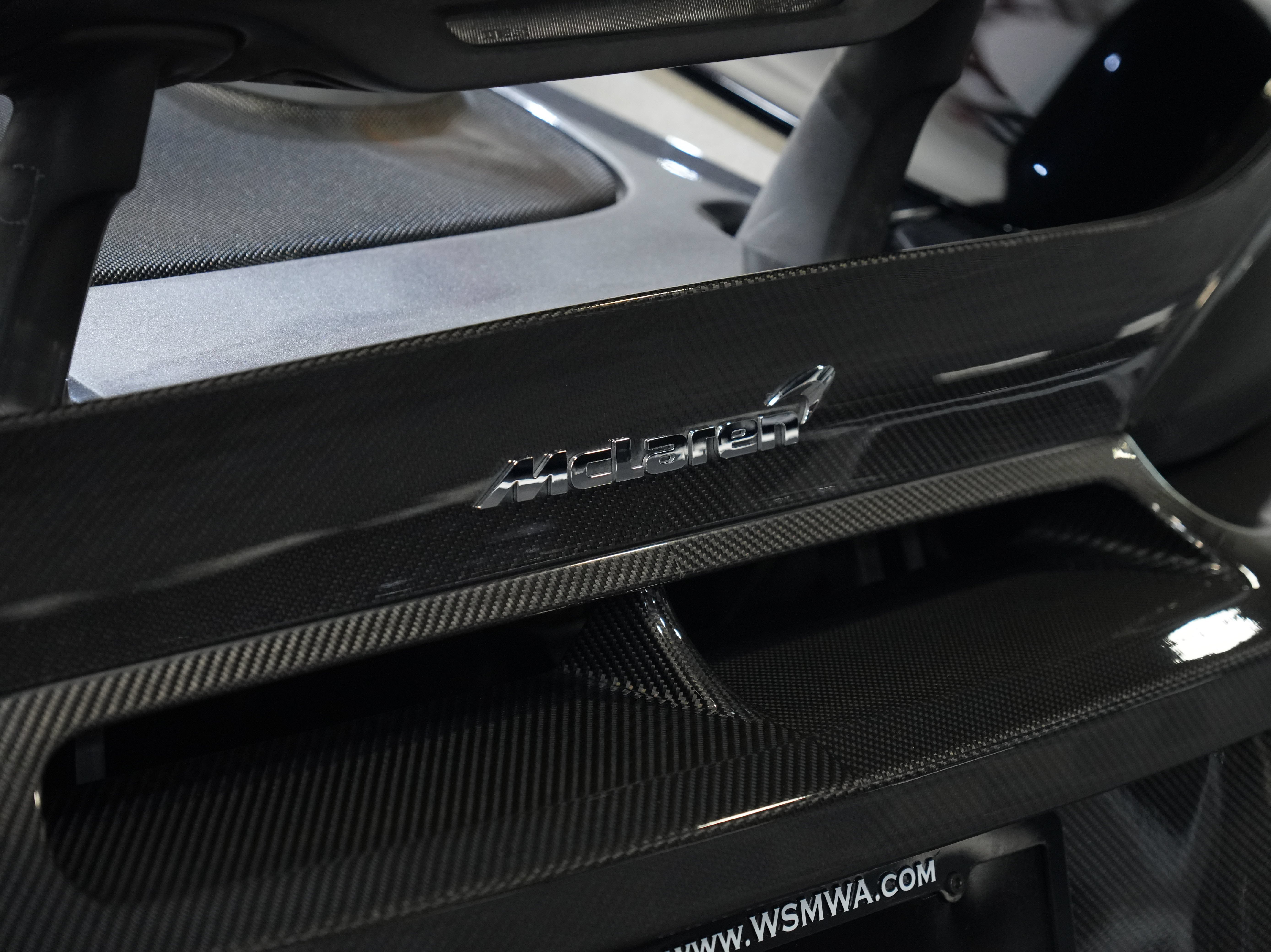 Used 2020 McLaren 600LT Spider RWD image 22