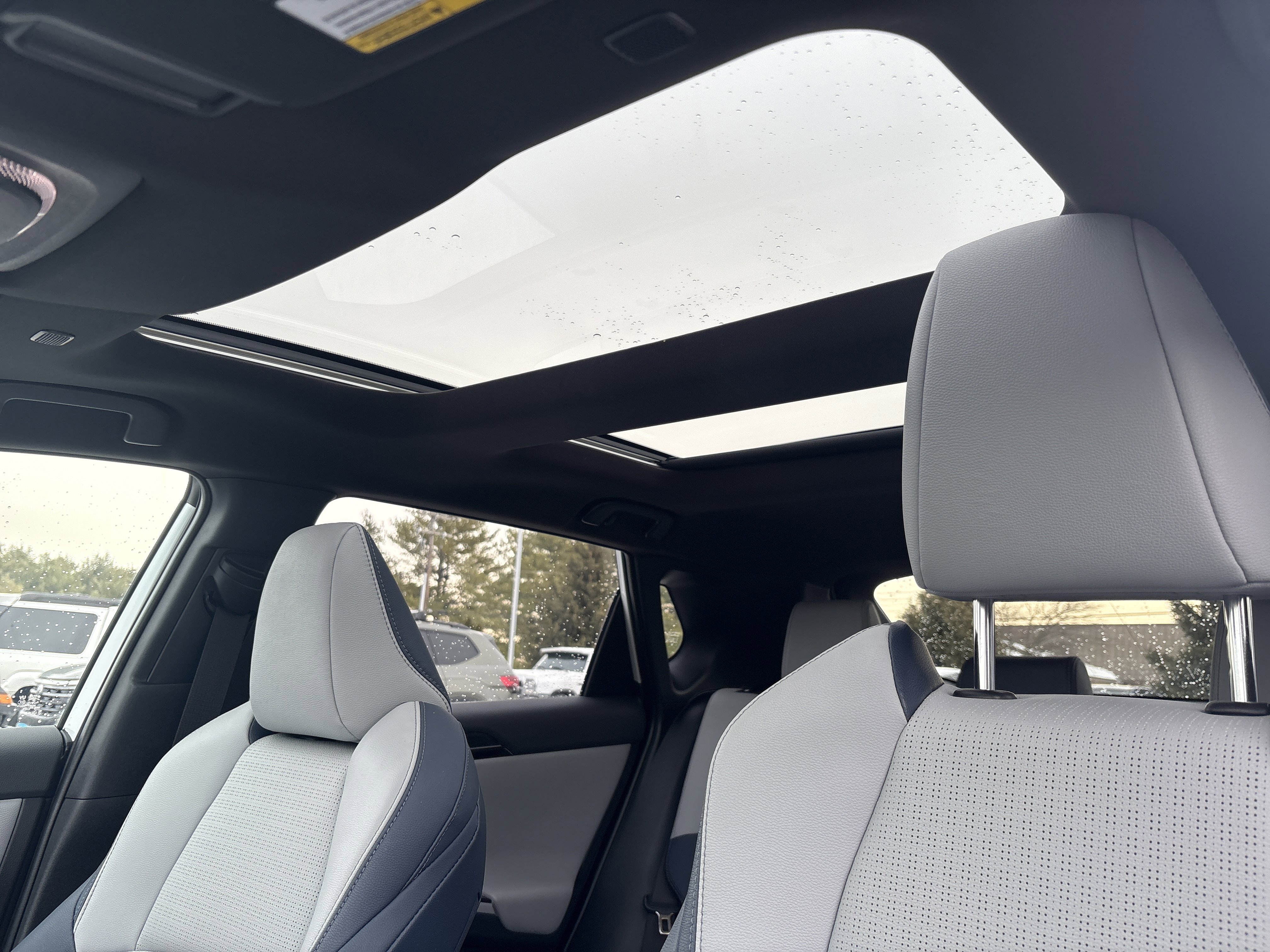 Used 2025 Subaru Solterra Touring image 18