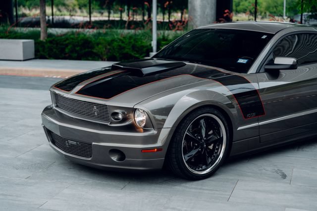 Used 2005 Ford Mustang GT RWD image 6