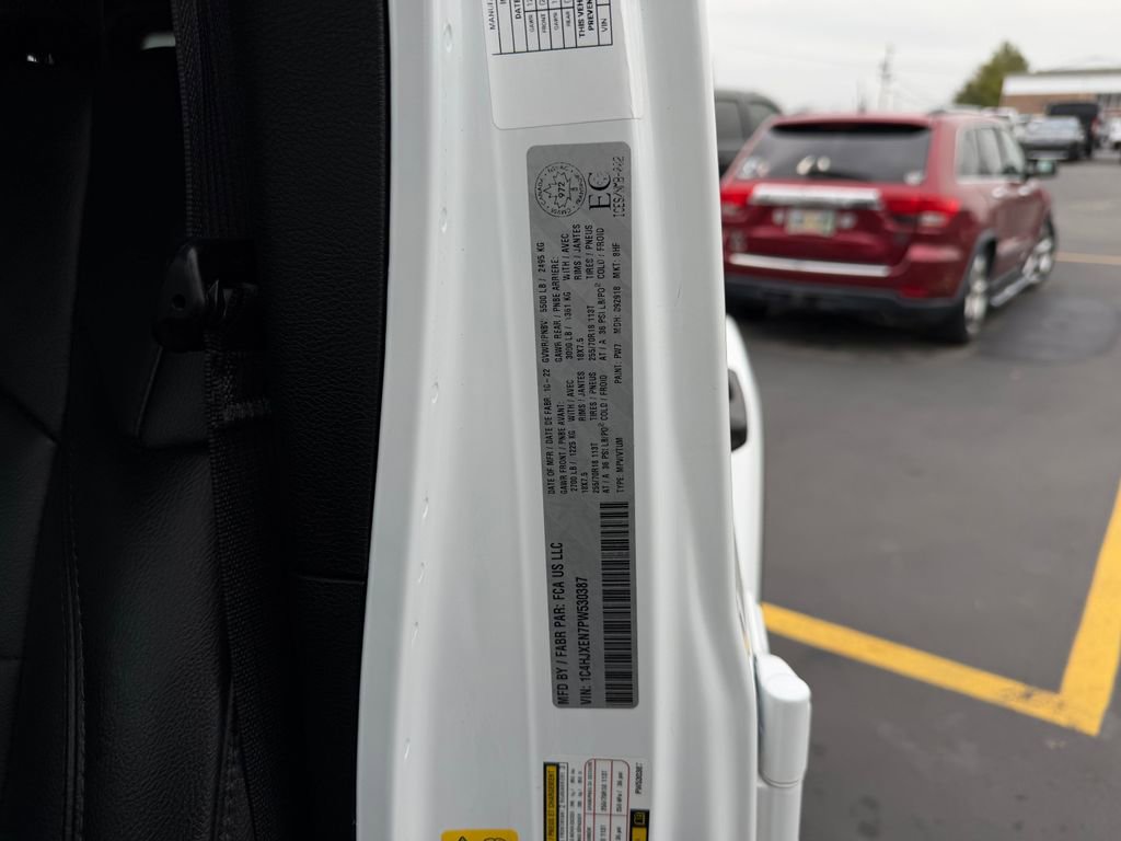 Used 2023 Jeep Wrangler Altitude image 30