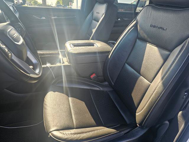 Used 2024 GMC Yukon Denali RWD image 53