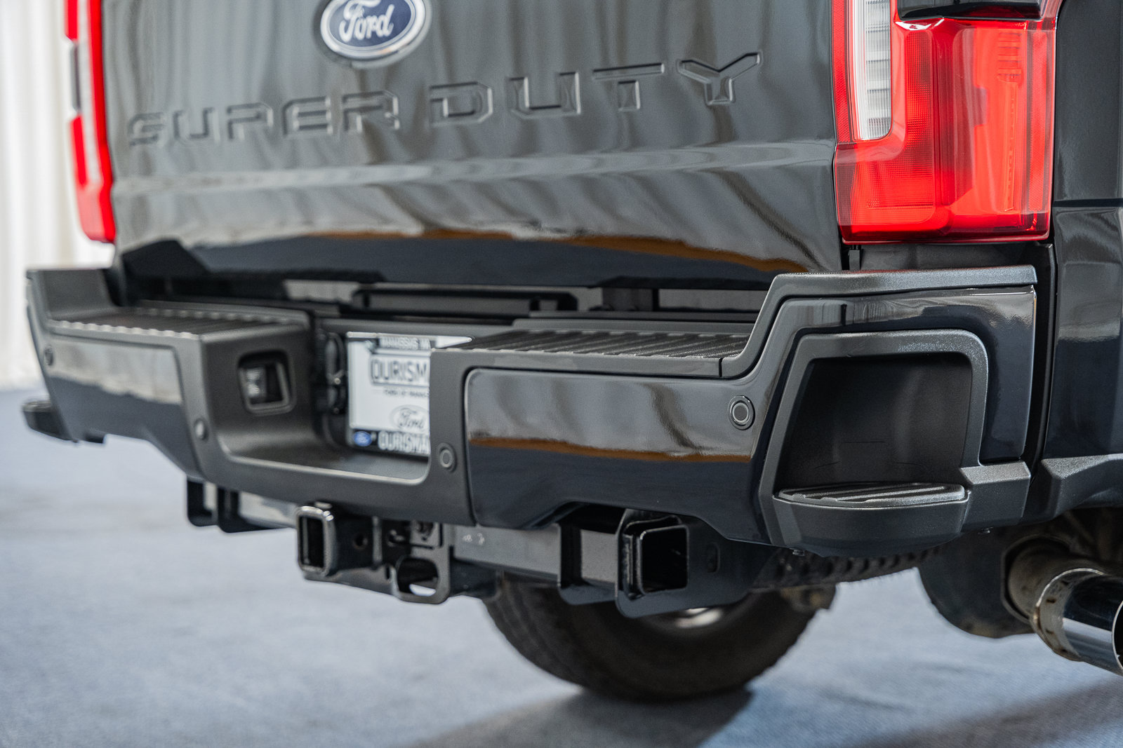 Used 2024 Ford F250 Lariat w/ Sport Appearance Package AWD/4WD image 8