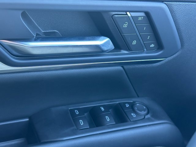 New 2025 GMC Terrain Elevation w/ Elevation Premium Package image 32