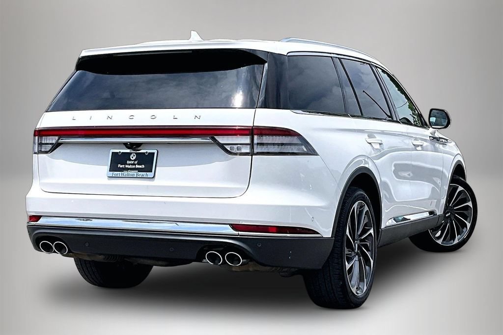 Used 2023 Lincoln Aviator Reserve w/ Equipment Group 201A AWD/4WD image 4