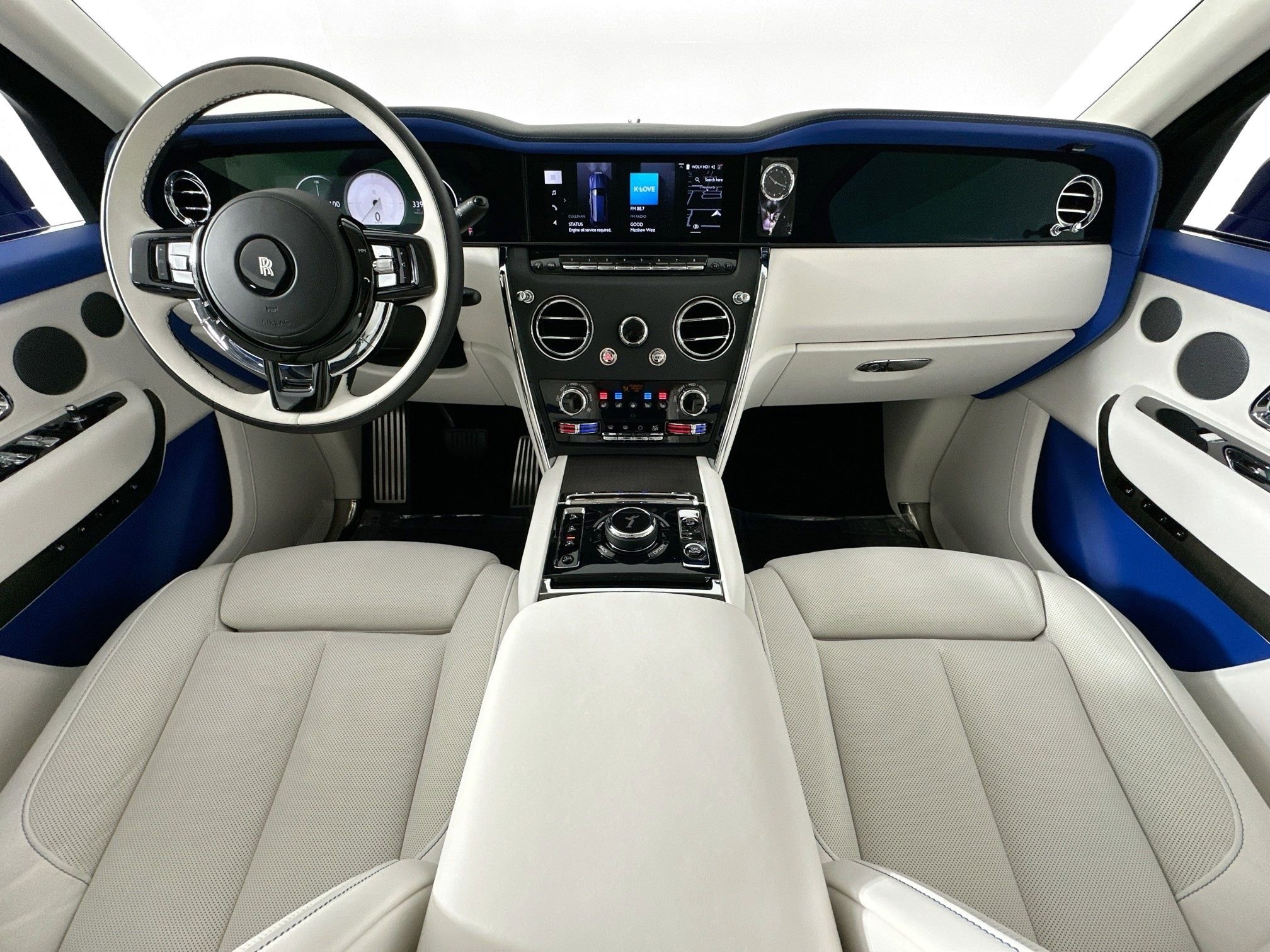Certified 2025 Rolls-Royce Cullinan AWD/4WD image 4