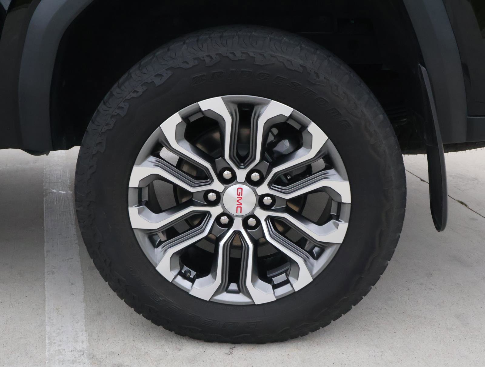 Used 2023 GMC Canyon Denali AWD/4WD image 9