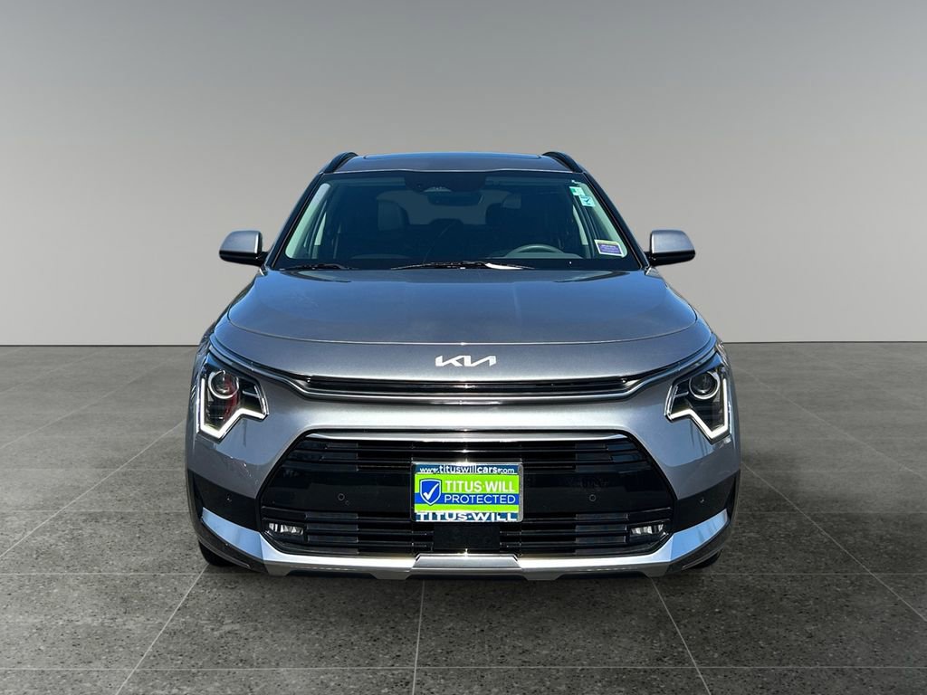 Used 2024 Kia Niro SX image 2