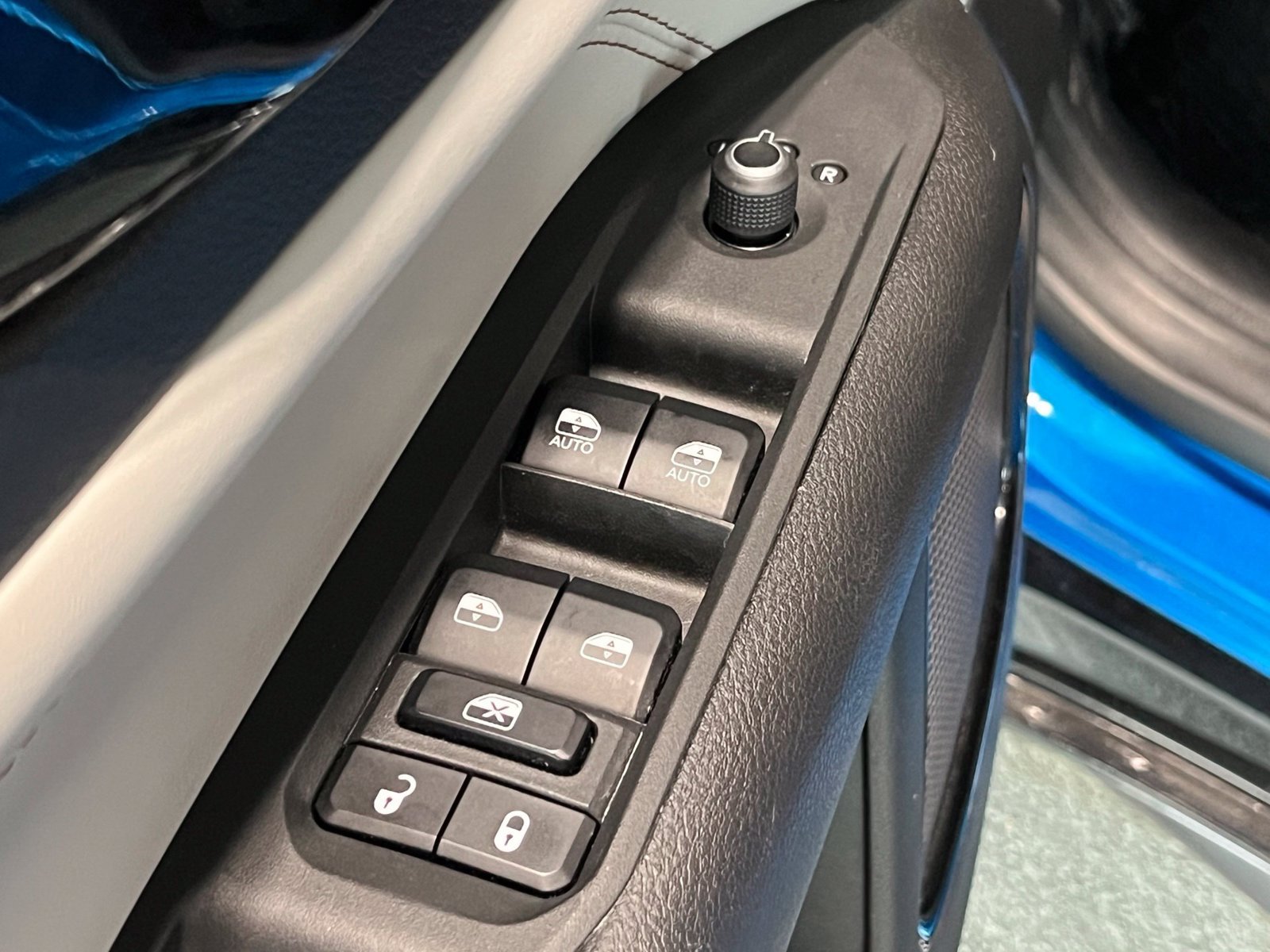 Used 2023 Jeep Compass Limited w/ Elite Group AWD/4WD image 36