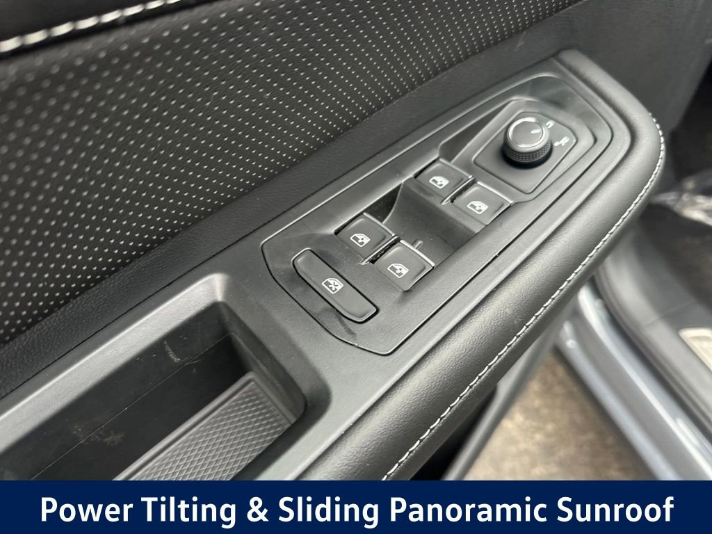 New 2026 Volkswagen Atlas Cross Sport SE image 11