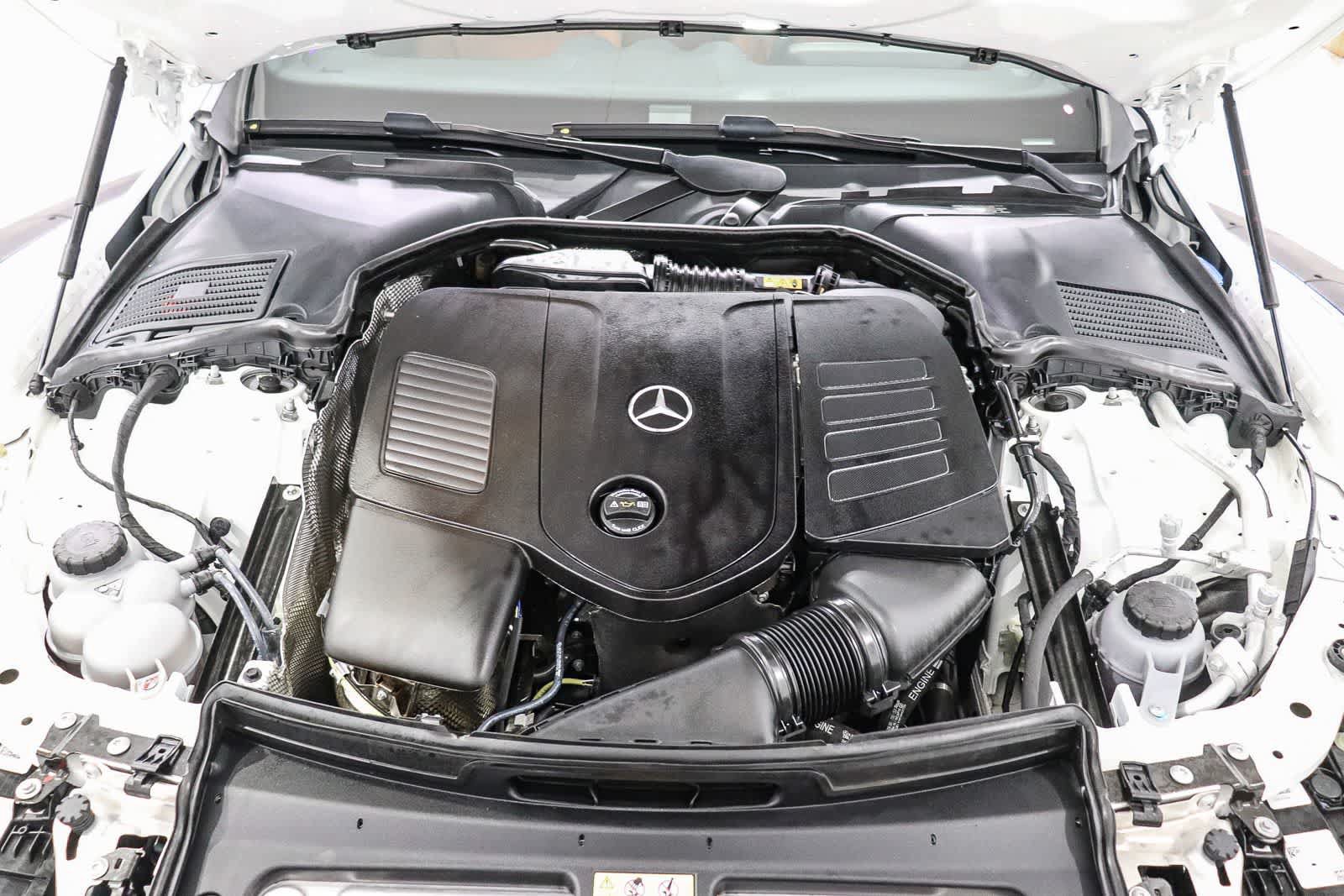 Used 2025 Mercedes-Benz C 300 Sedan image 28
