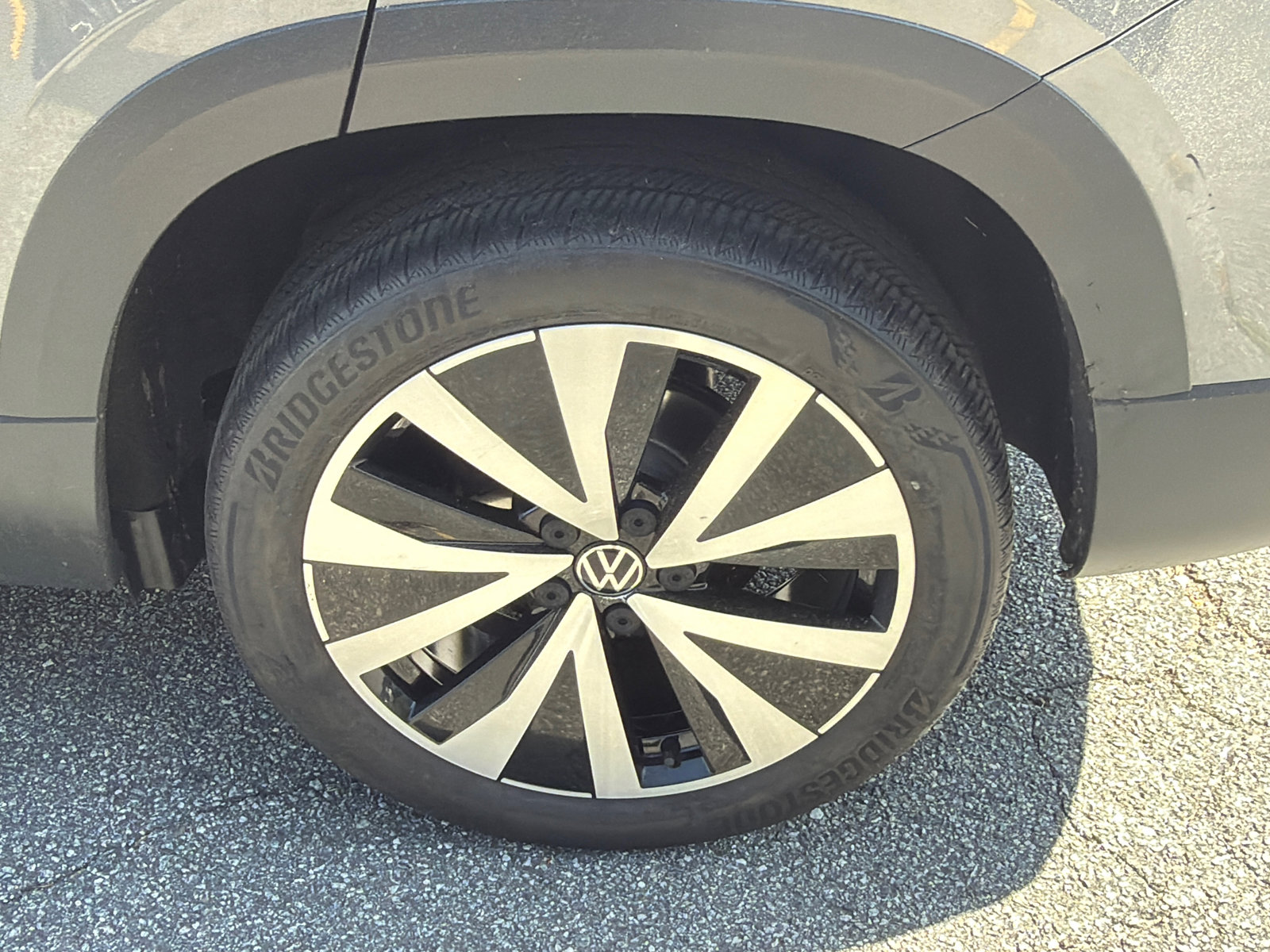 Used 2022 Volkswagen Taos SE w/ Panoramic Sunroof Package image 19