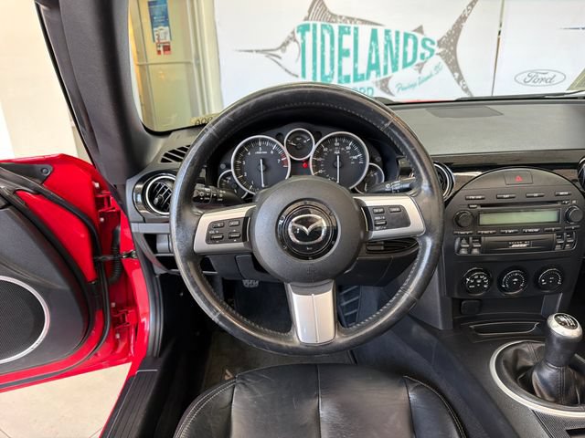 Used 2006 MAZDA MX-5 Miata Grand Touring RWD image 14