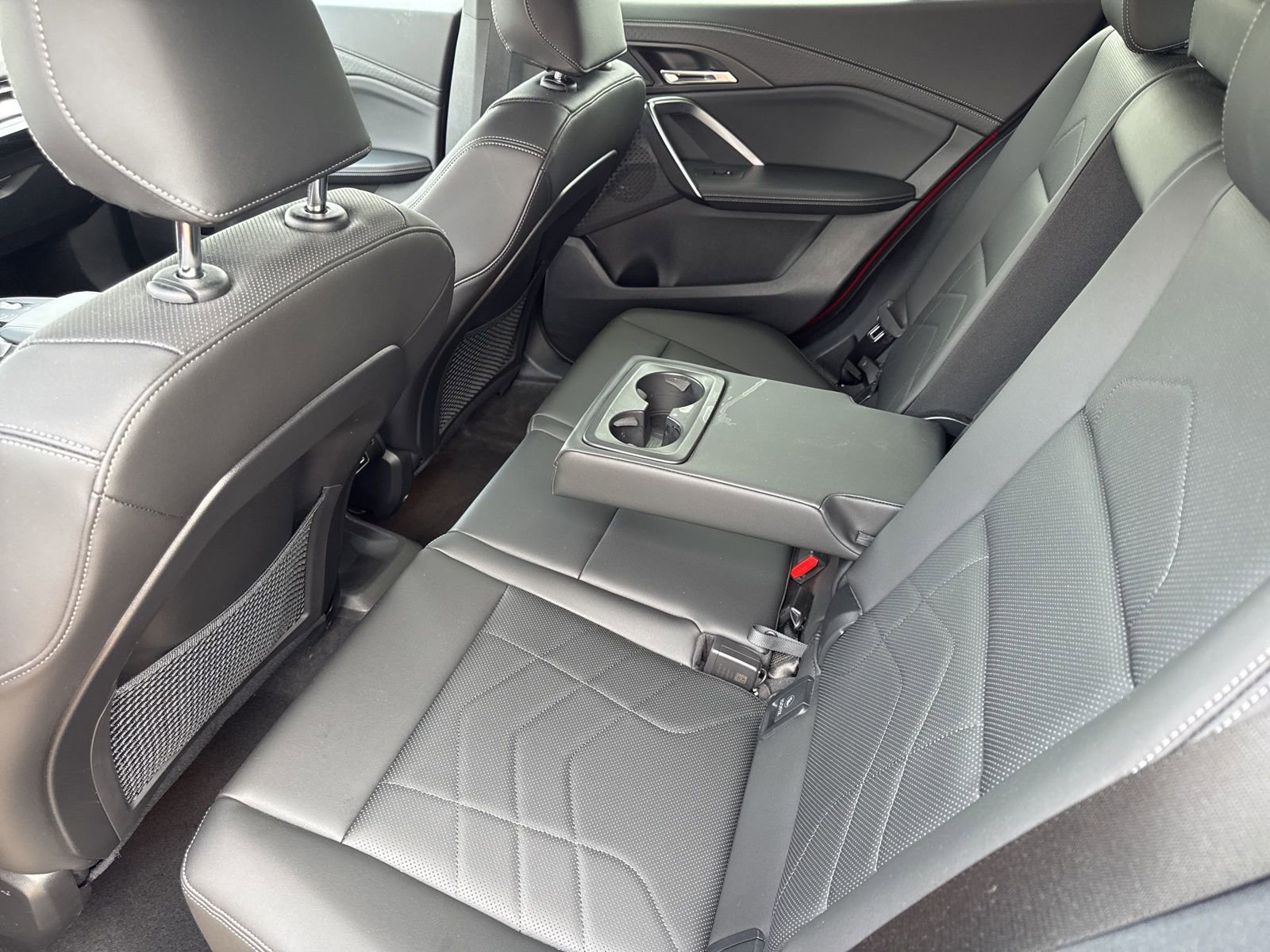 Used 2024 BMW X2 xDrive28i AWD/4WD image 11