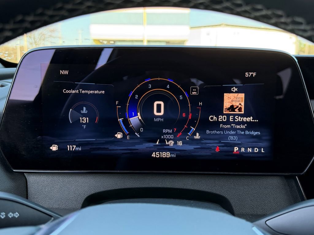 Used 2024 Chevrolet Traverse LT image 32