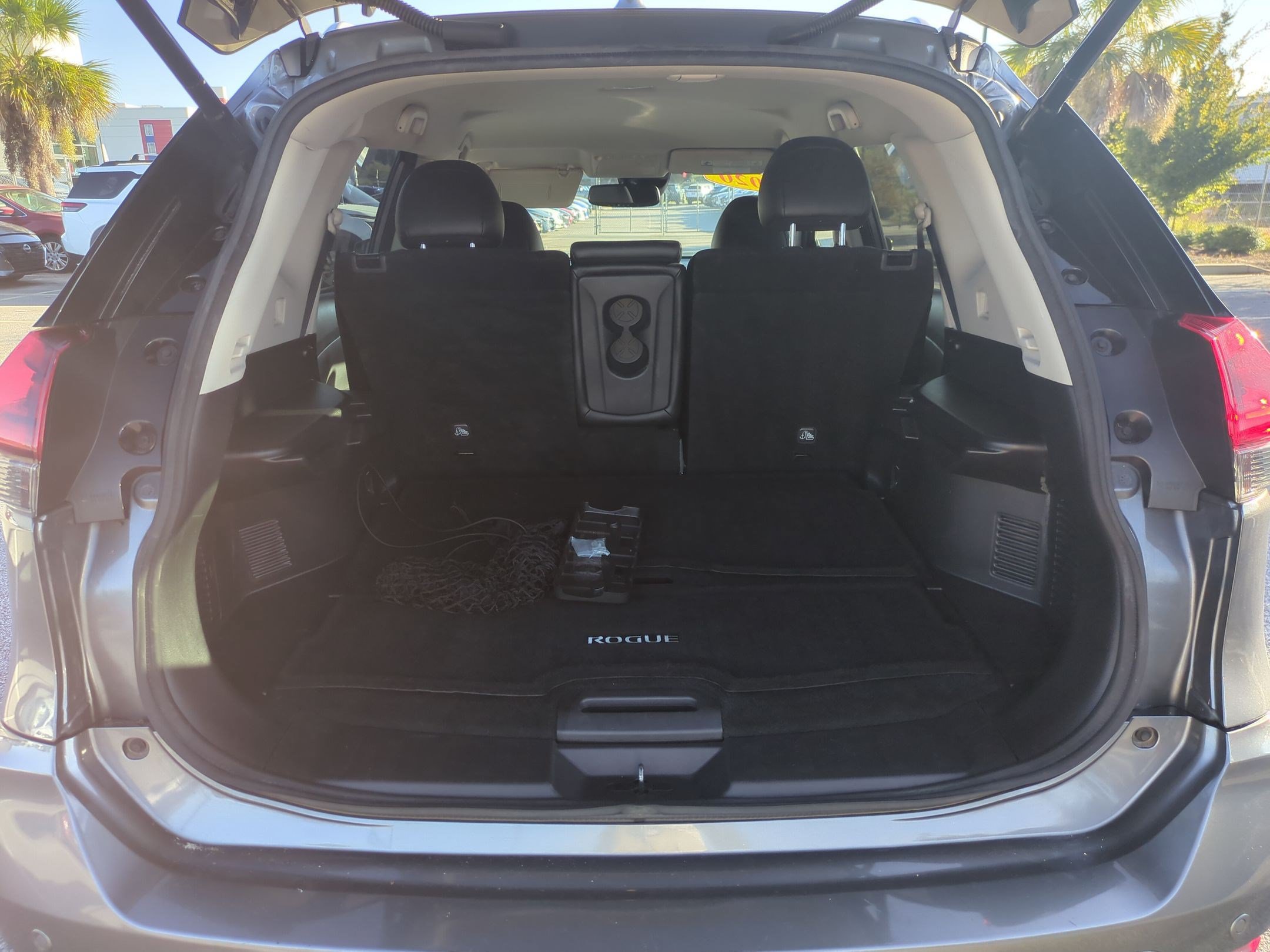 Used 2020 Nissan Rogue SL FWD image 30