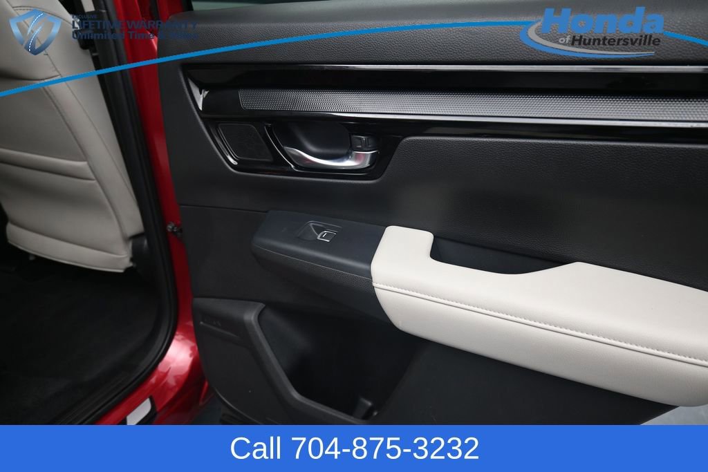 Used 2025 Honda CR-V EX-L image 13
