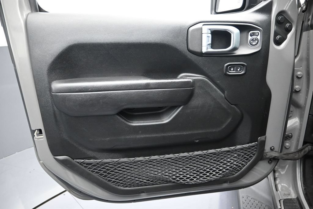 Used 2022 Jeep Gladiator Sport AWD/4WD image 12