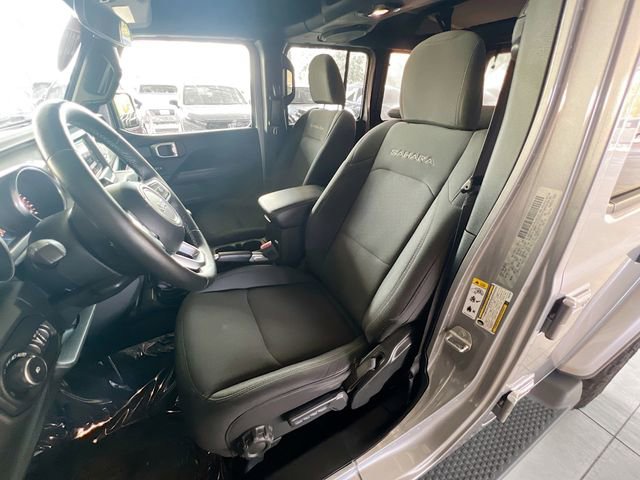 Used 2018 Jeep Wrangler Unlimited Sahara w/ Cold Weather Group image 10