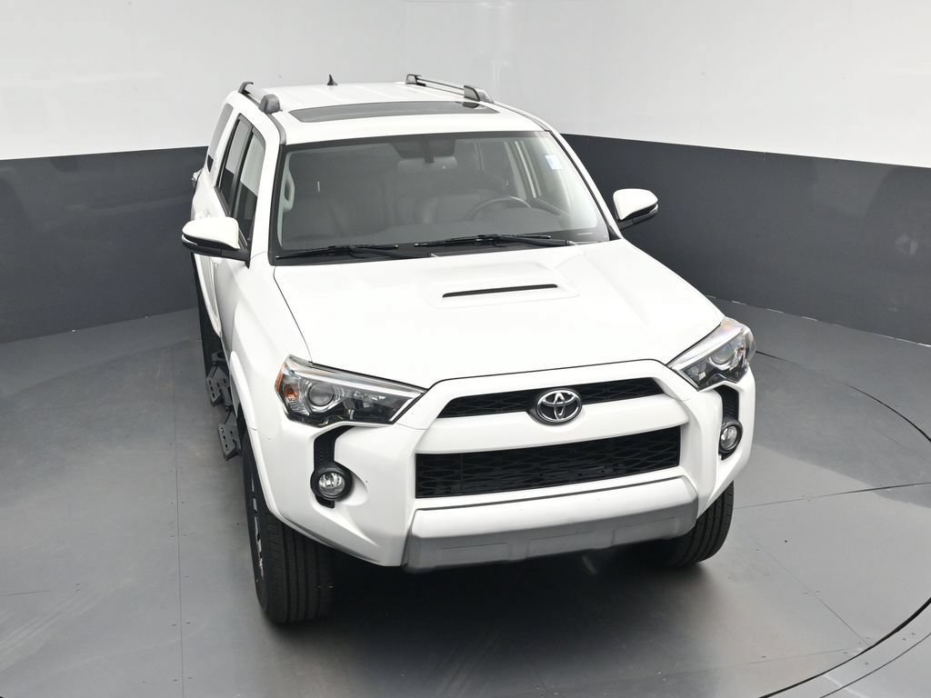 Used 2018 Toyota 4Runner TRD Off-Road Premium AWD/4WD image 26