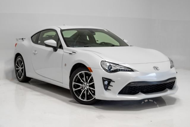 Used 2018 Toyota 86 RWD image 6