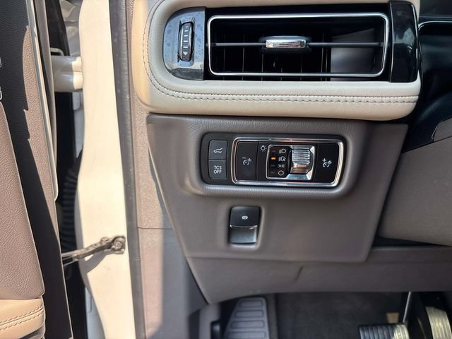 Used 2022 Lincoln Nautilus Reserve AWD/4WD image 20
