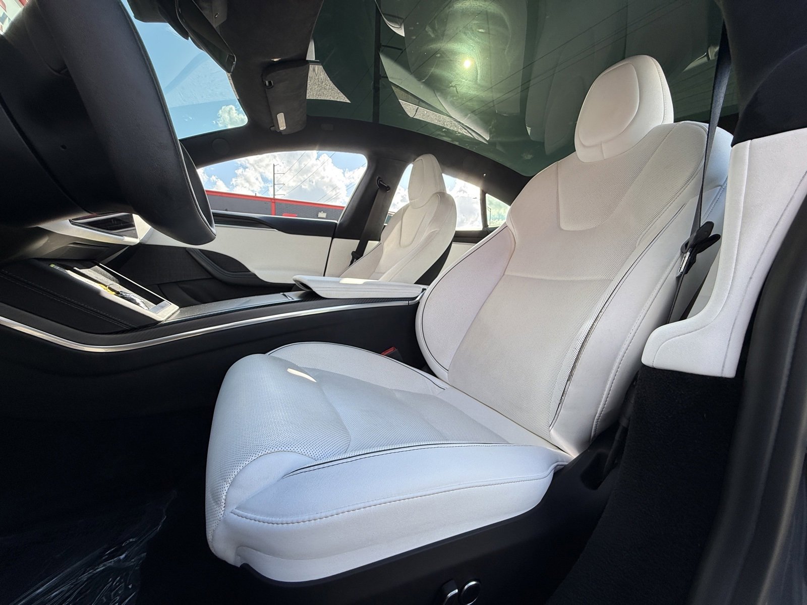 Used 2021 Tesla Model S Plaid image 10