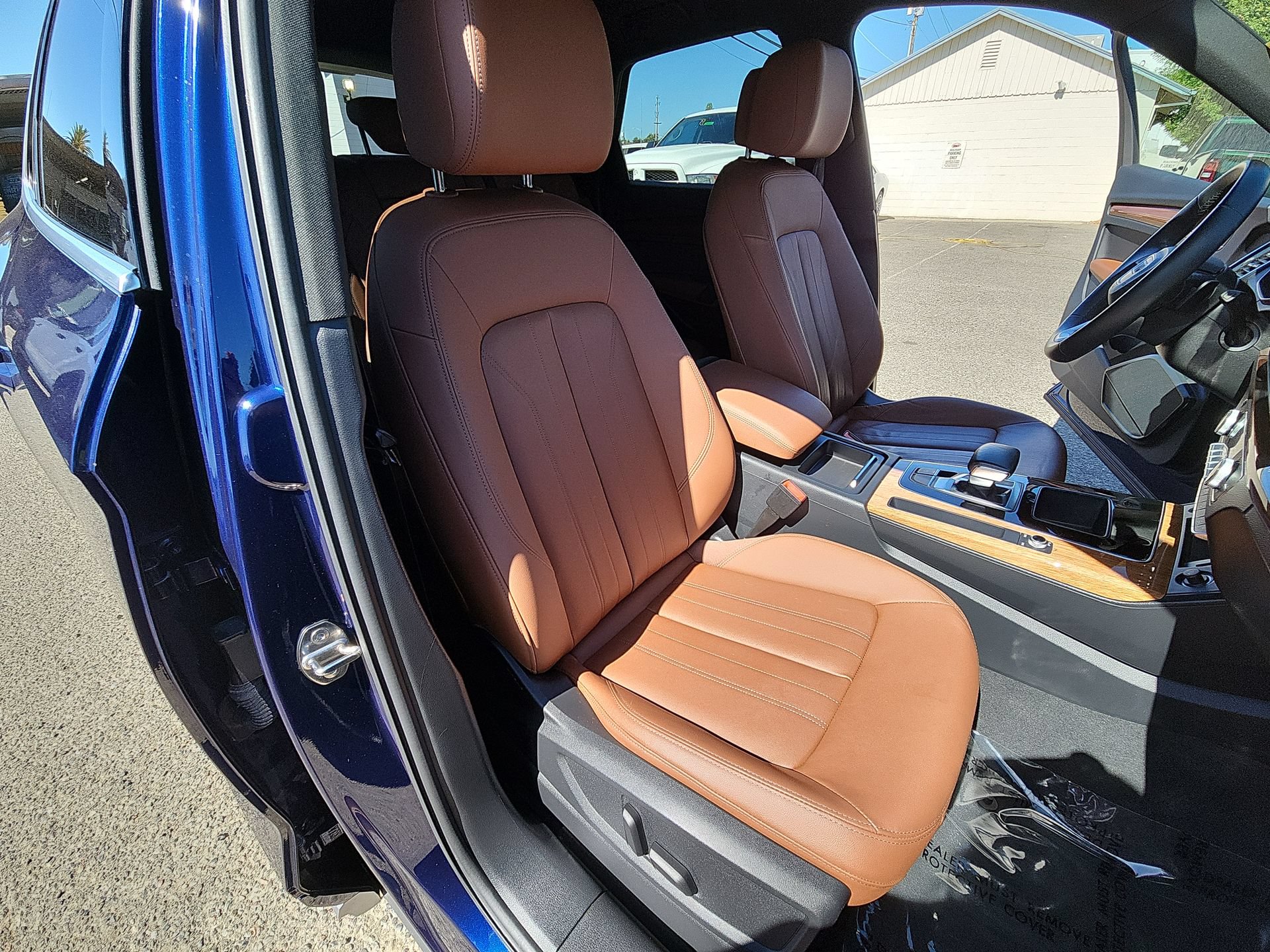 Used 2022 Audi Q5 2.0T Premium w/ Convenience Package AWD/4WD image 24