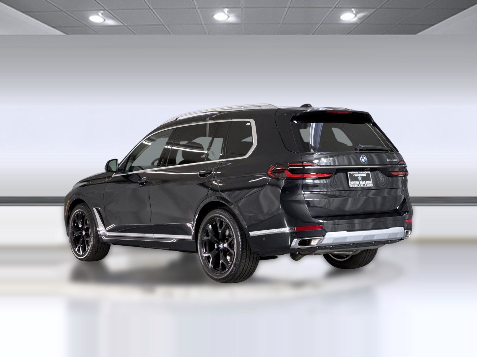 Used 2026 BMW X7 xDrive40i AWD/4WD image 3