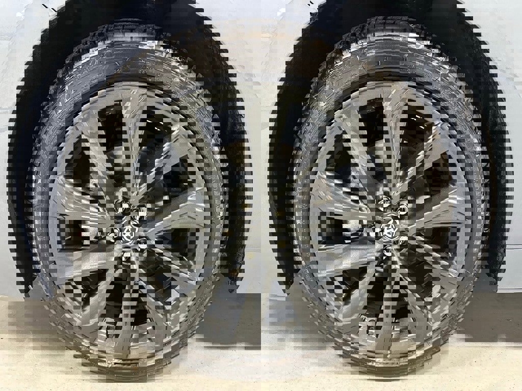 Used 2025 Toyota Corolla XSE image 63