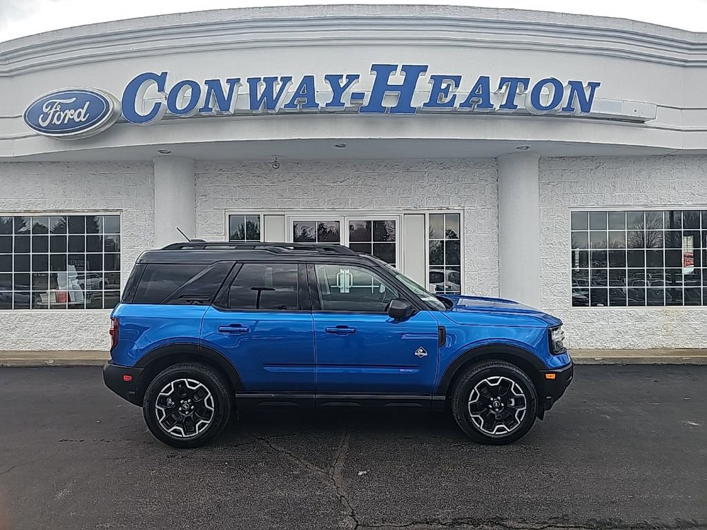 Used 2025 Ford Bronco Sport Outer Banks w/ Outer Banks Tech Package+ AWD/4WD image 1