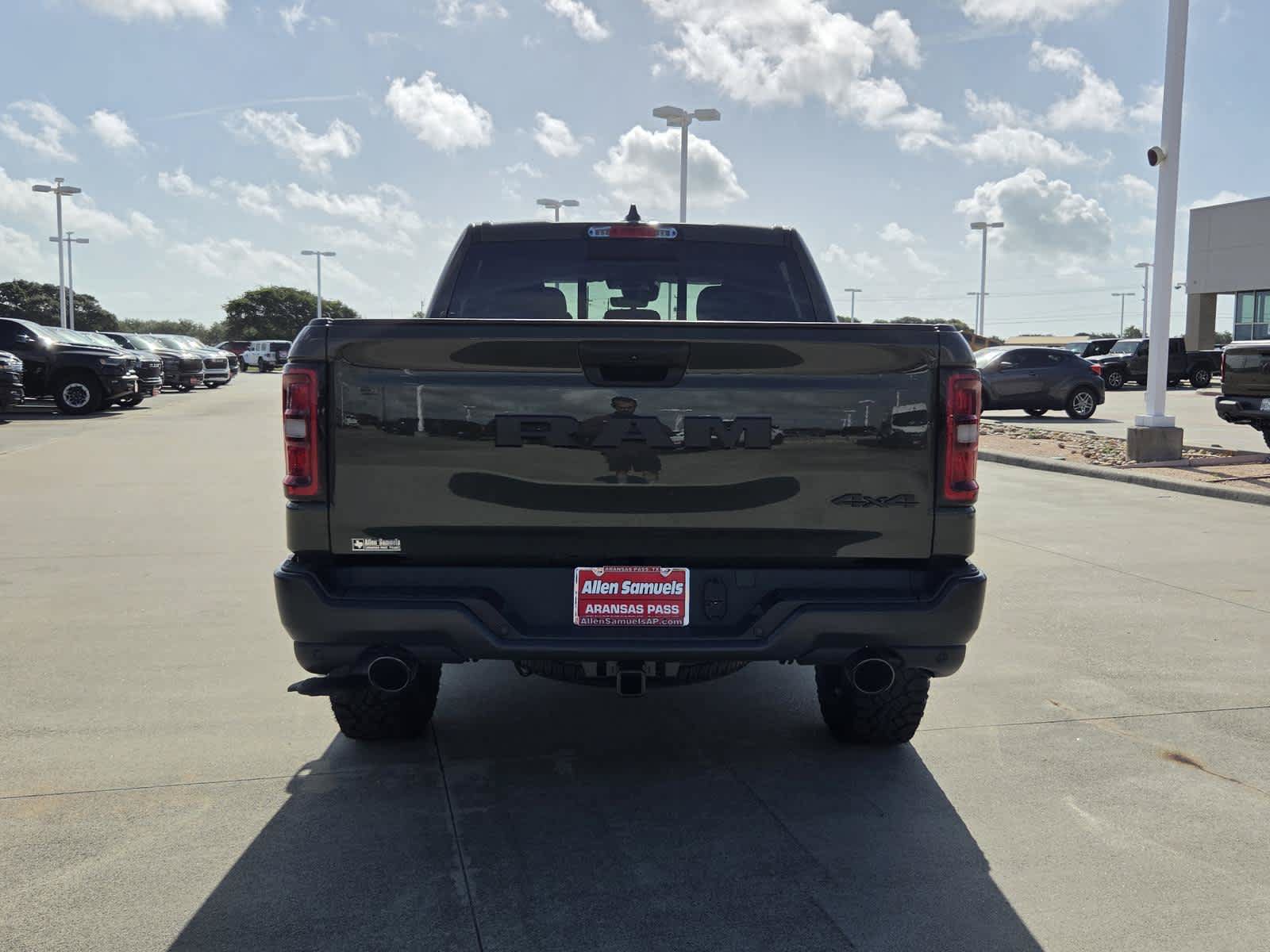 New 2026 RAM 1500 Warlock AWD/4WD image 4