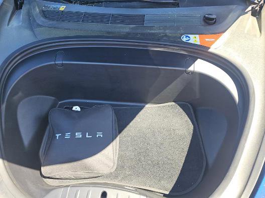 Used 2018 Tesla Model 3 Long Range image 8