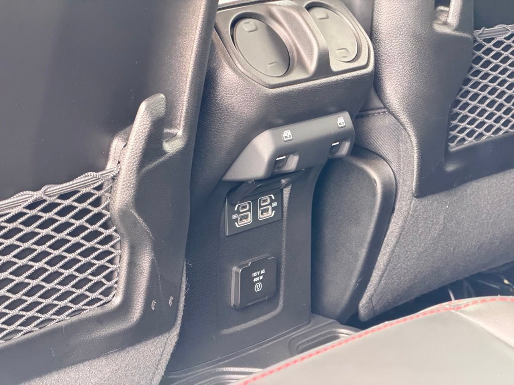 Used 2025 Jeep Gladiator Rubicon AWD/4WD image 30