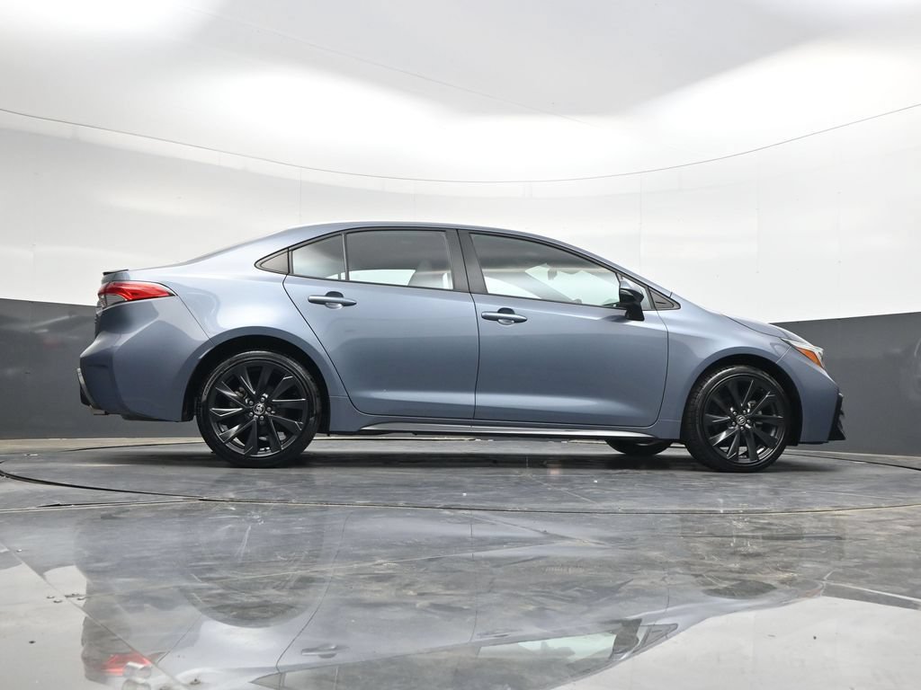 Used 2023 Toyota Corolla SE FWD image 34