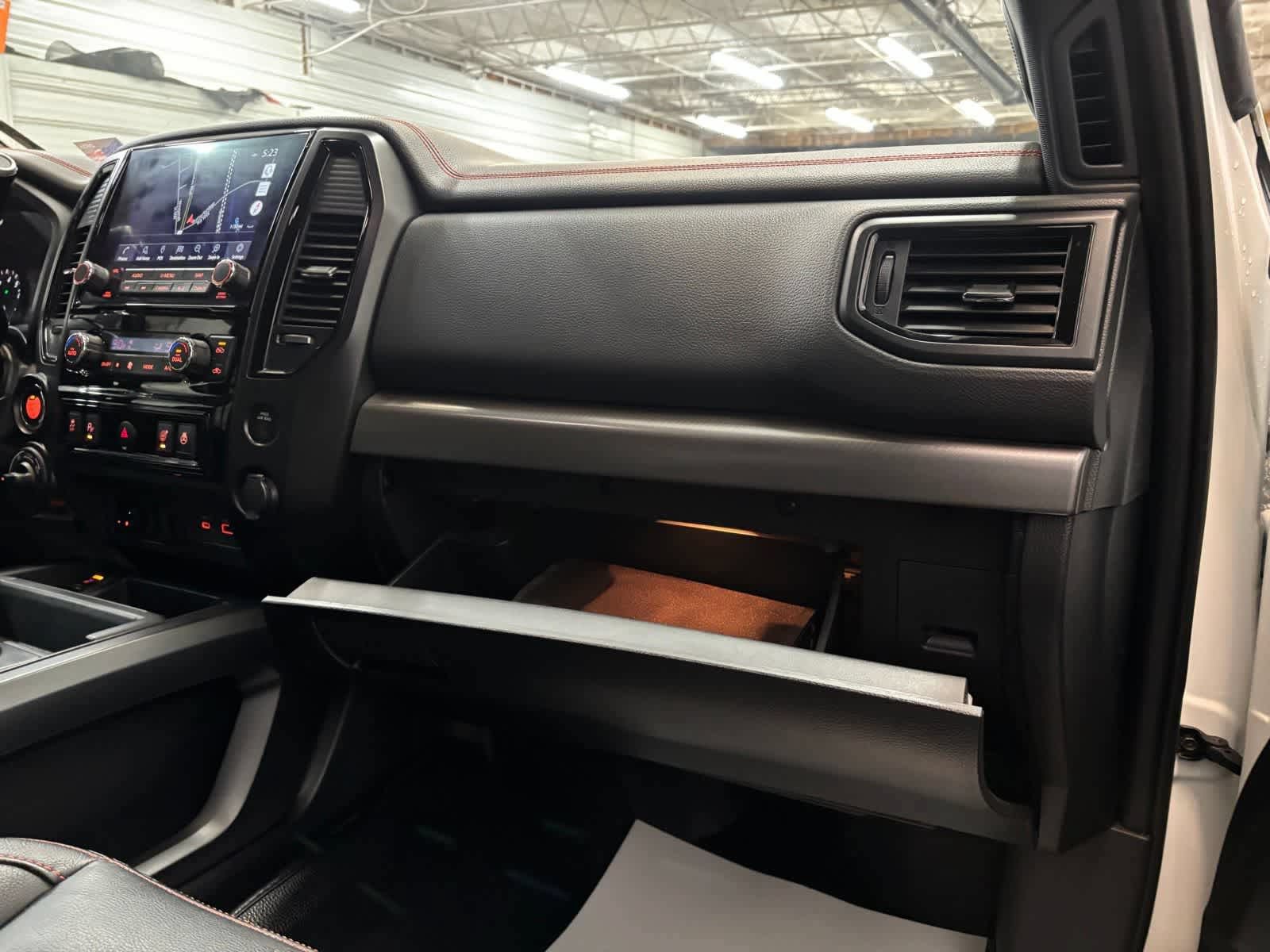 Used 2021 Nissan Titan PRO-4X w/ Pro-4x Convenience Package AWD/4WD image 28