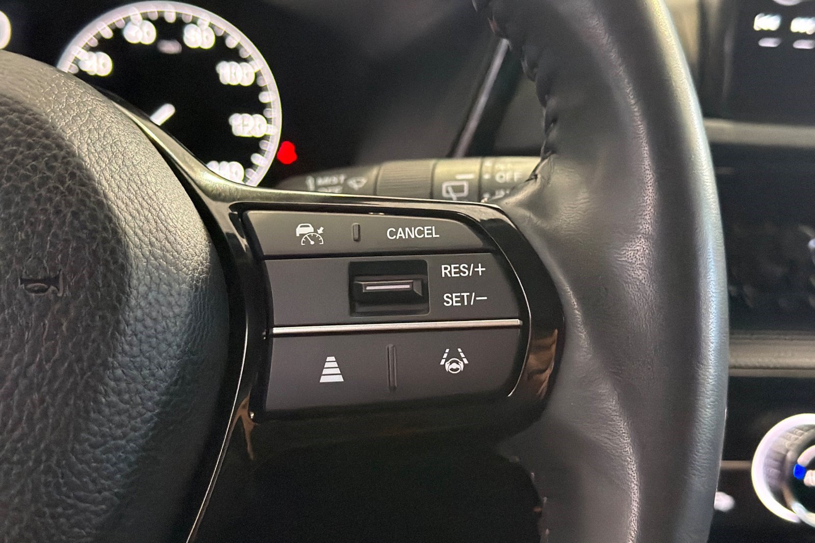Used 2023 Honda CR-V EX-L image 31