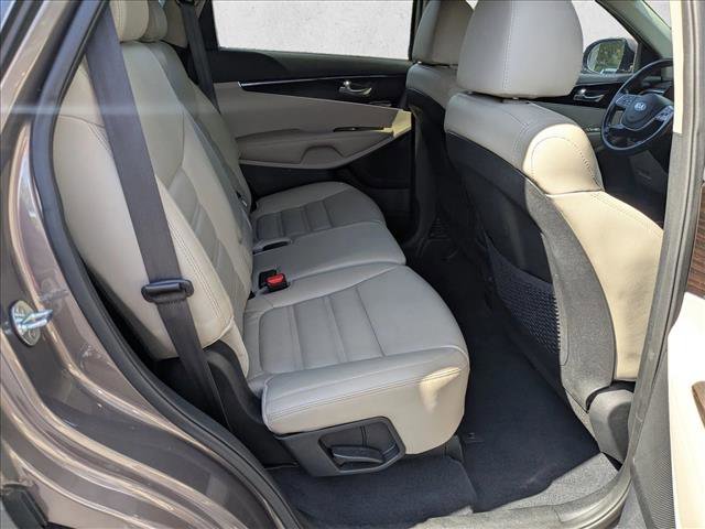 Used 2019 Kia Sorento EX image 17