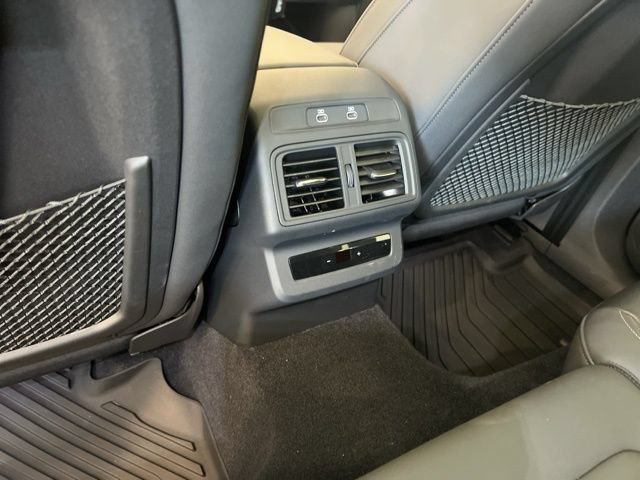 Used 2025 Audi Q5 Premium w/ Convenience Package AWD/4WD image 15