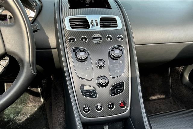 Used 2015 Aston Martin Vanquish Volante image 14