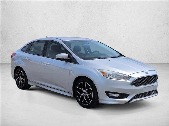 Used 2015 Ford Focus SE w/ SE Sport Package FWD video 2