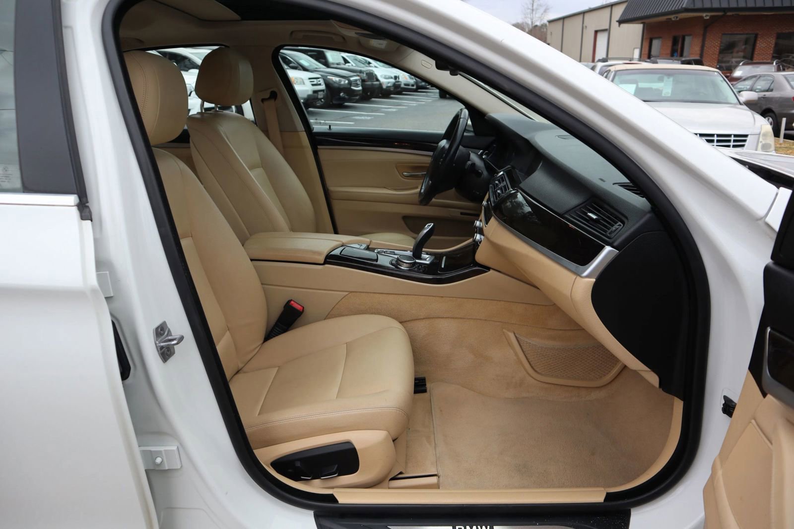 Used 2015 BMW 528i Sedan image 15