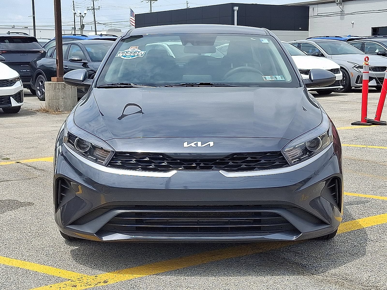 Used 2023 Kia Forte LXS FWD image 2