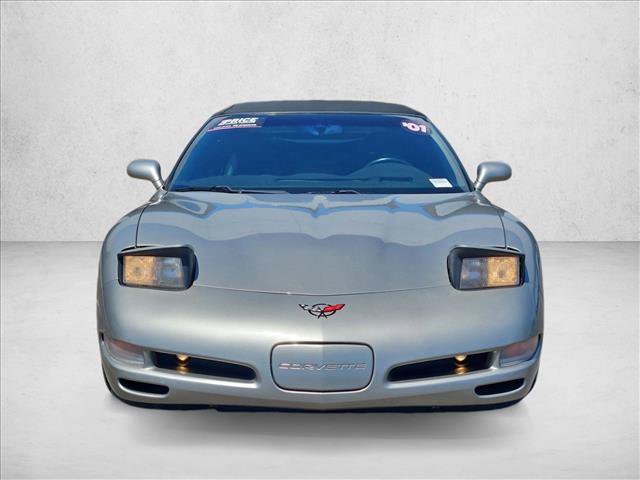 Used 2001 Chevrolet Corvette Convertible w/ Preferred Equipment Group2 RWD video 3