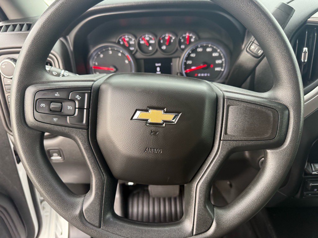 Used 2024 Chevrolet Silverado 3500 W/T image 20